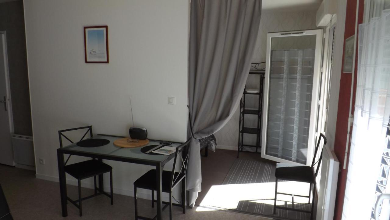Appartement T2 ,Parking Prive,Terrasse, 10 Mns A Pieds De La Cite Corsaire Et Ses Plages Saint-Malo Zewnętrze zdjęcie
