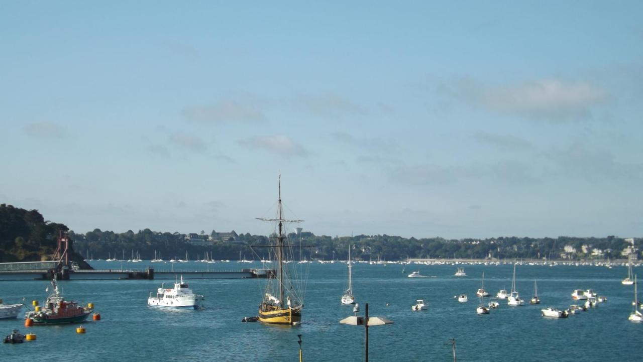 Appartement T2 ,Parking Prive,Terrasse, 10 Mns A Pieds De La Cite Corsaire Et Ses Plages Saint-Malo Zewnętrze zdjęcie