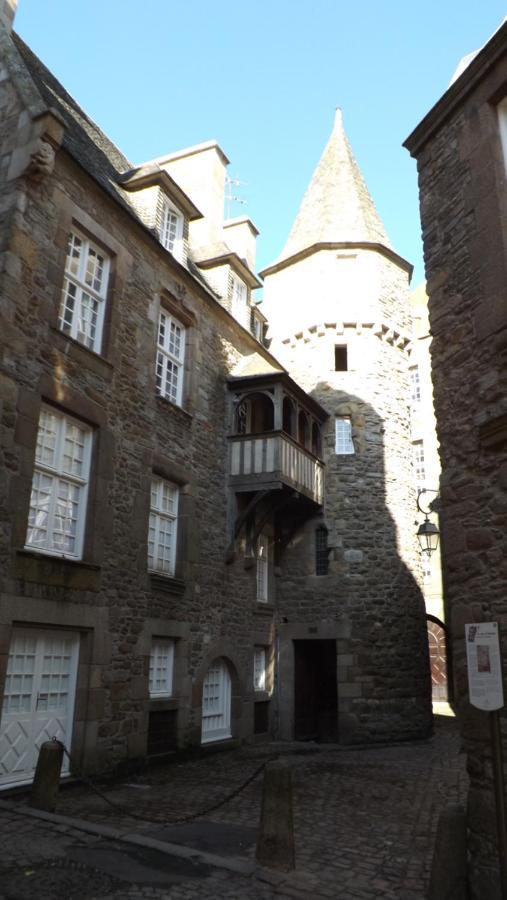 Appartement T2 ,Parking Prive,Terrasse, 10 Mns A Pieds De La Cite Corsaire Et Ses Plages Saint-Malo Zewnętrze zdjęcie