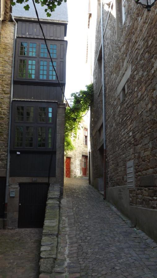 Appartement T2 ,Parking Prive,Terrasse, 10 Mns A Pieds De La Cite Corsaire Et Ses Plages Saint-Malo Zewnętrze zdjęcie